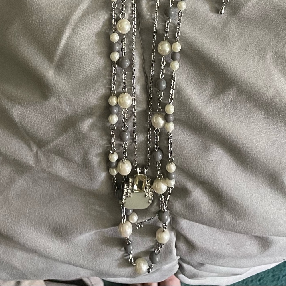 Lia sophia necklace